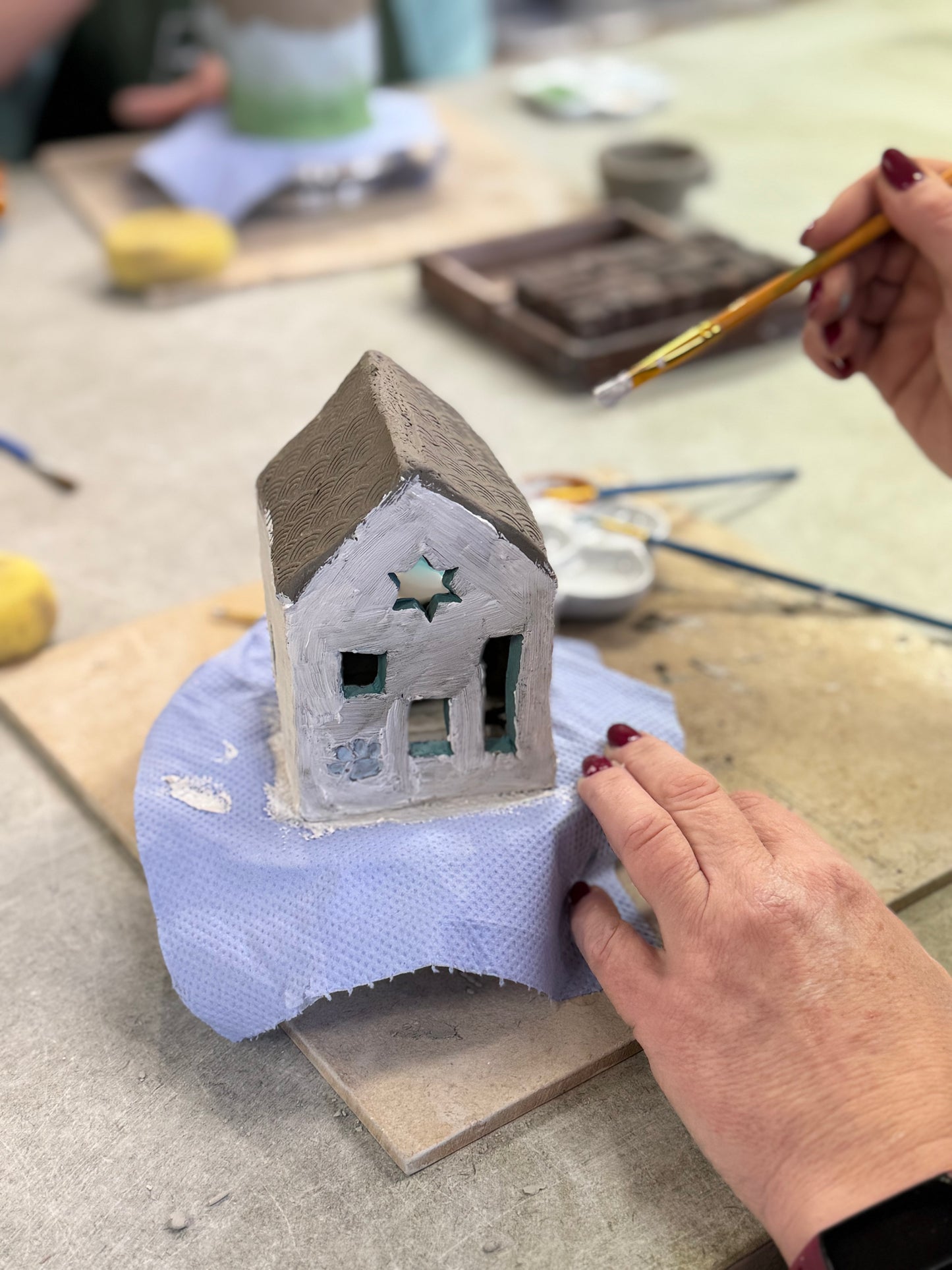 CHRISTMAS TEALIGHT HOUSES