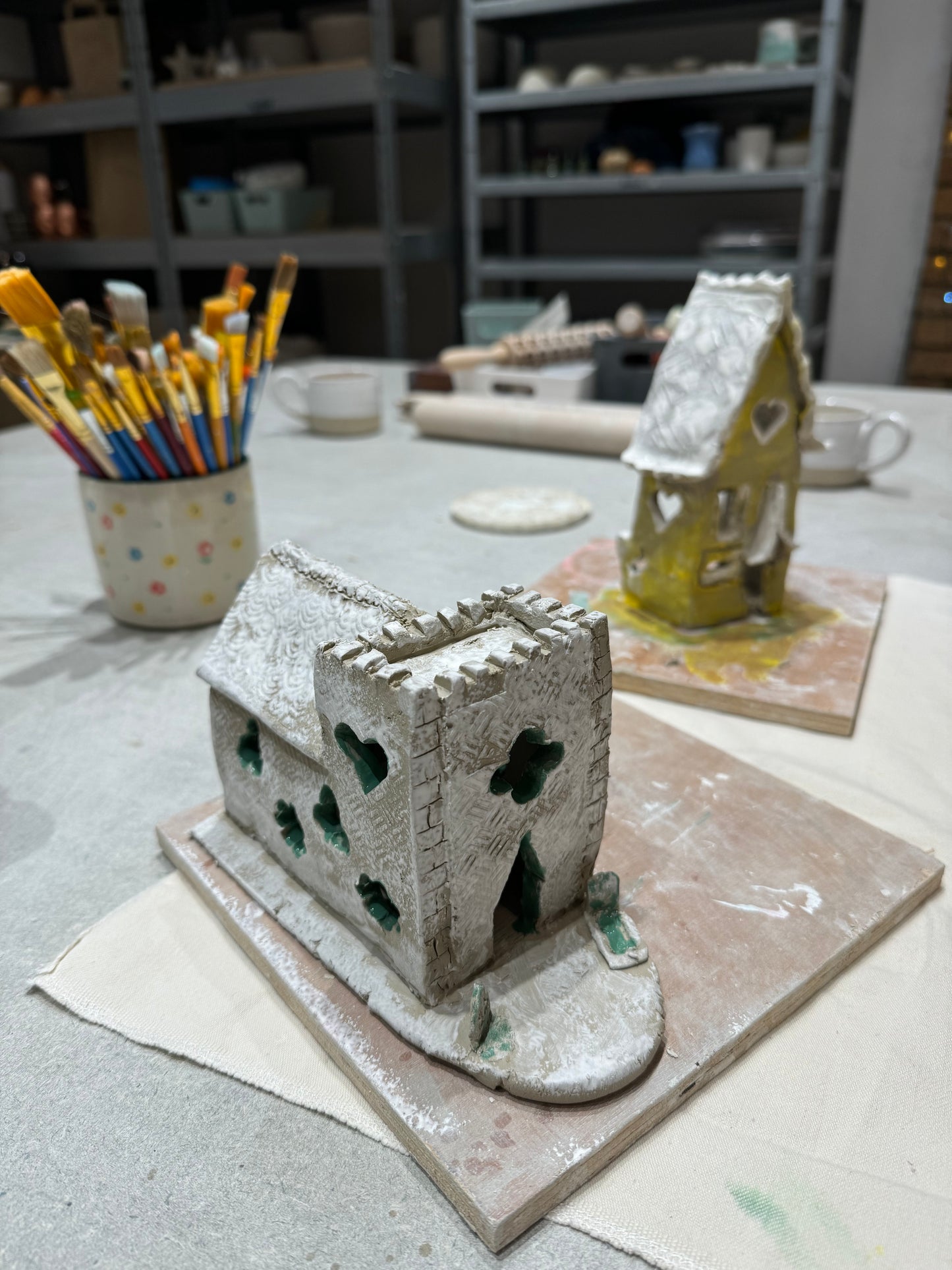 CHRISTMAS TEALIGHT HOUSES