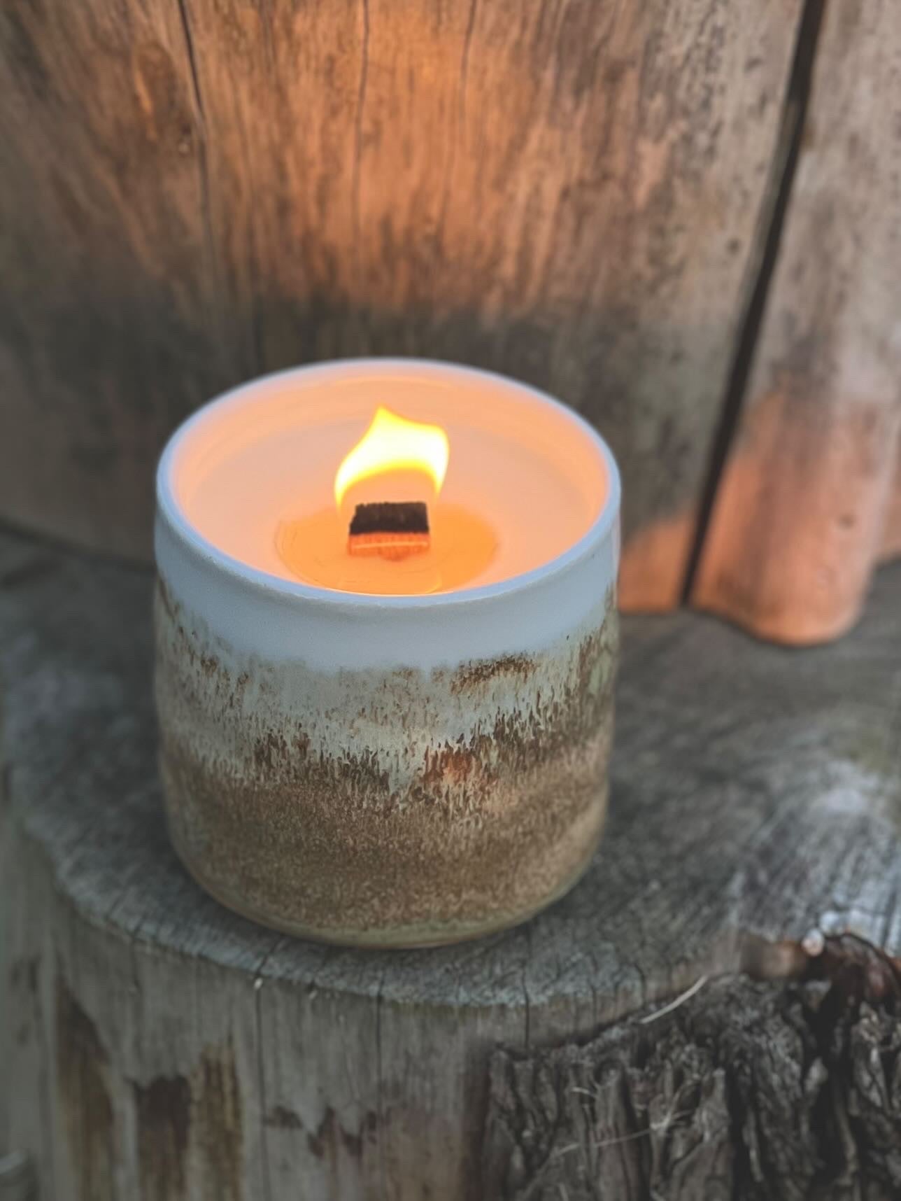 Hand-poured Scented Candle - Dark Amber + Ginger Lily