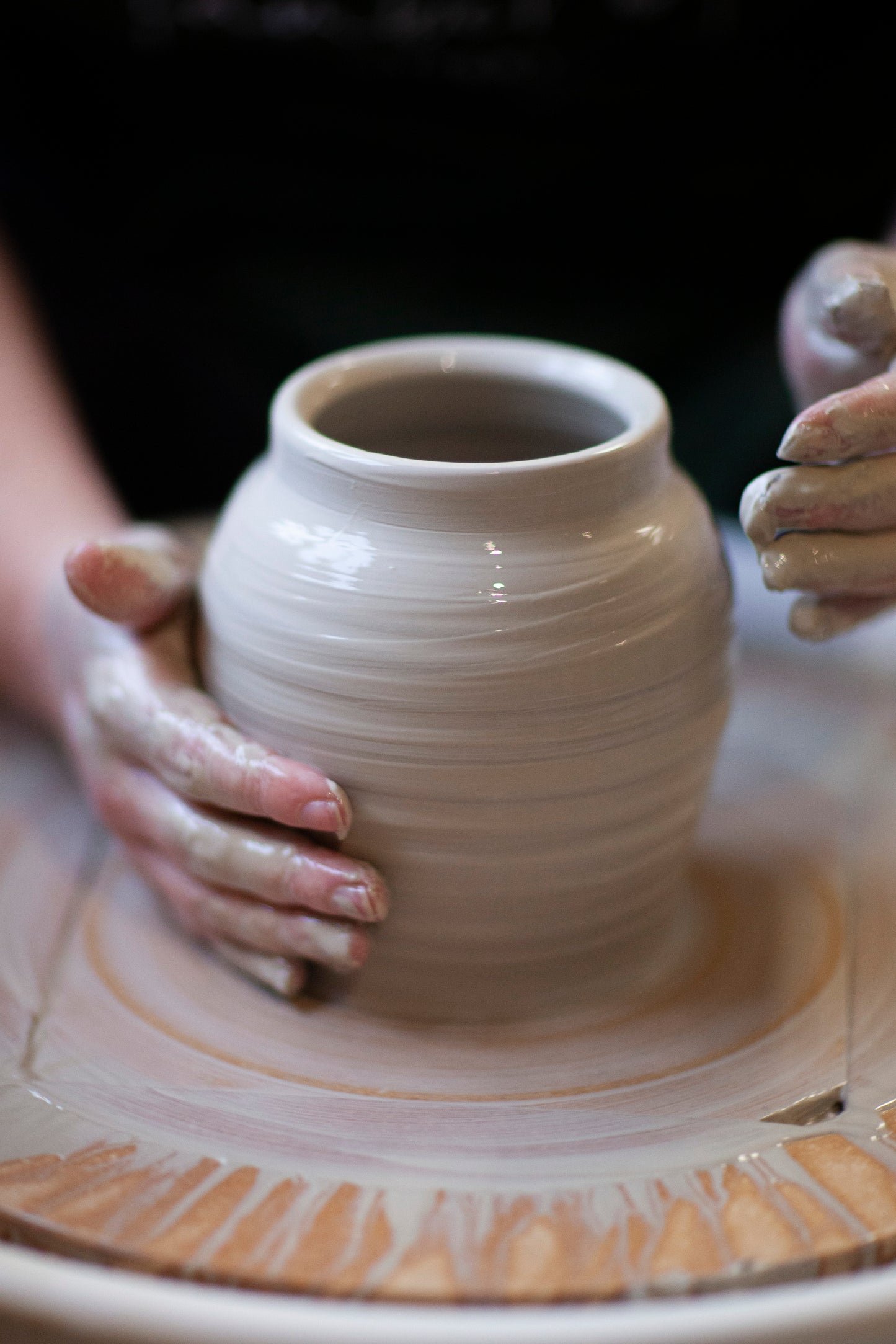 INTERMEDIATE 1:1 WHEEL THROWING COURSE