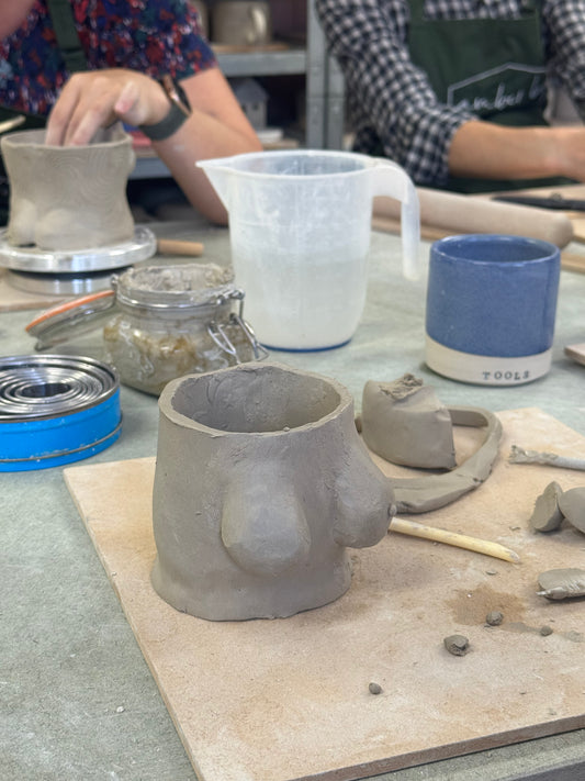 FEMALE FORM POTS & PROSECCO NIGHT - GALENTINES EVENT