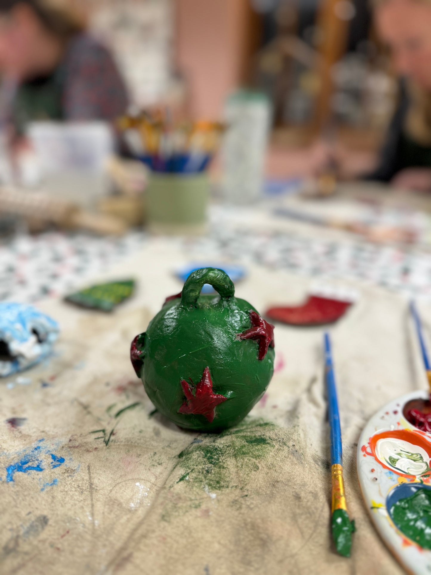 CHRISTMAS DECORATION WORKSHOP