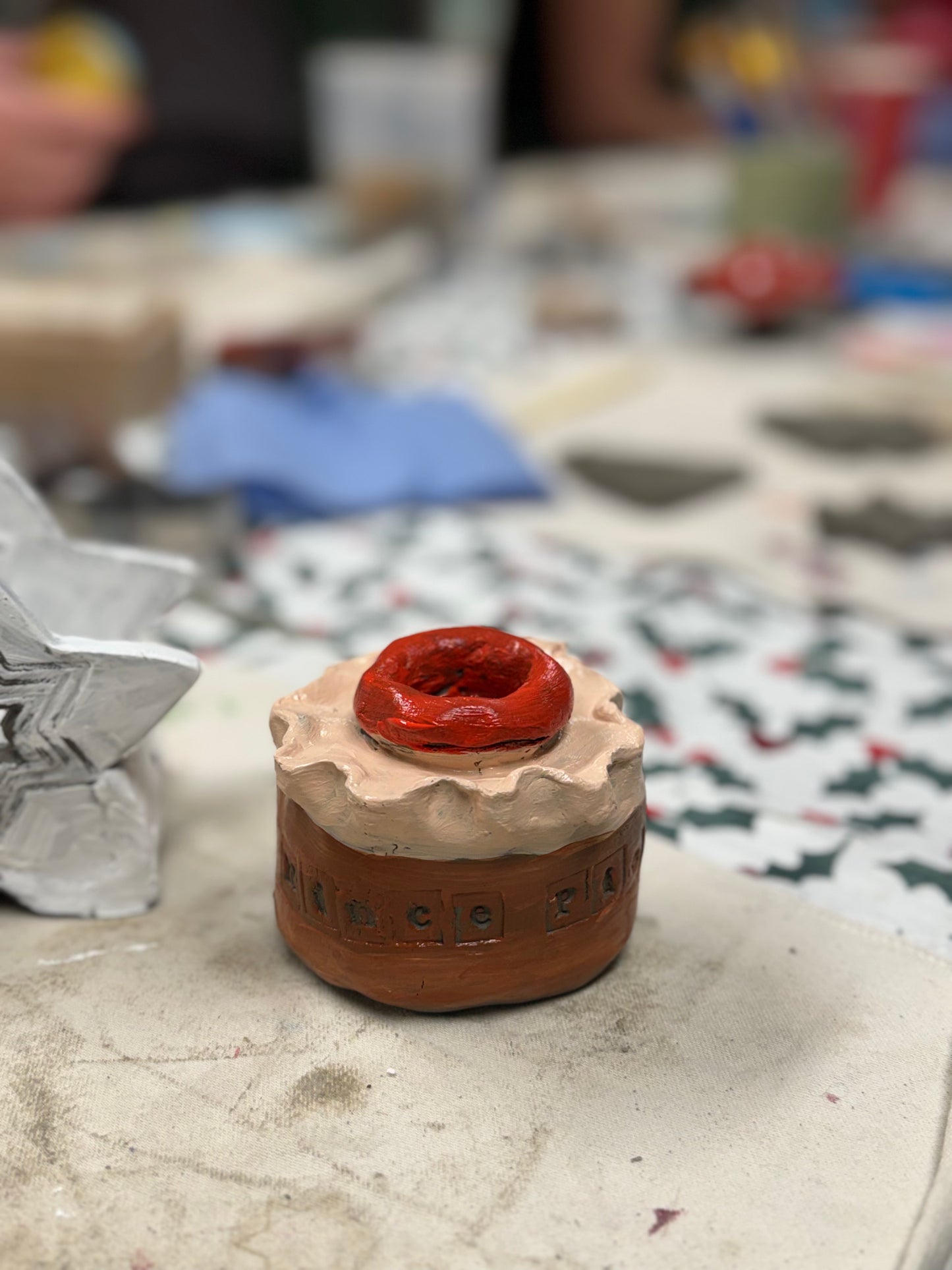 CHRISTMAS DECORATION WORKSHOP