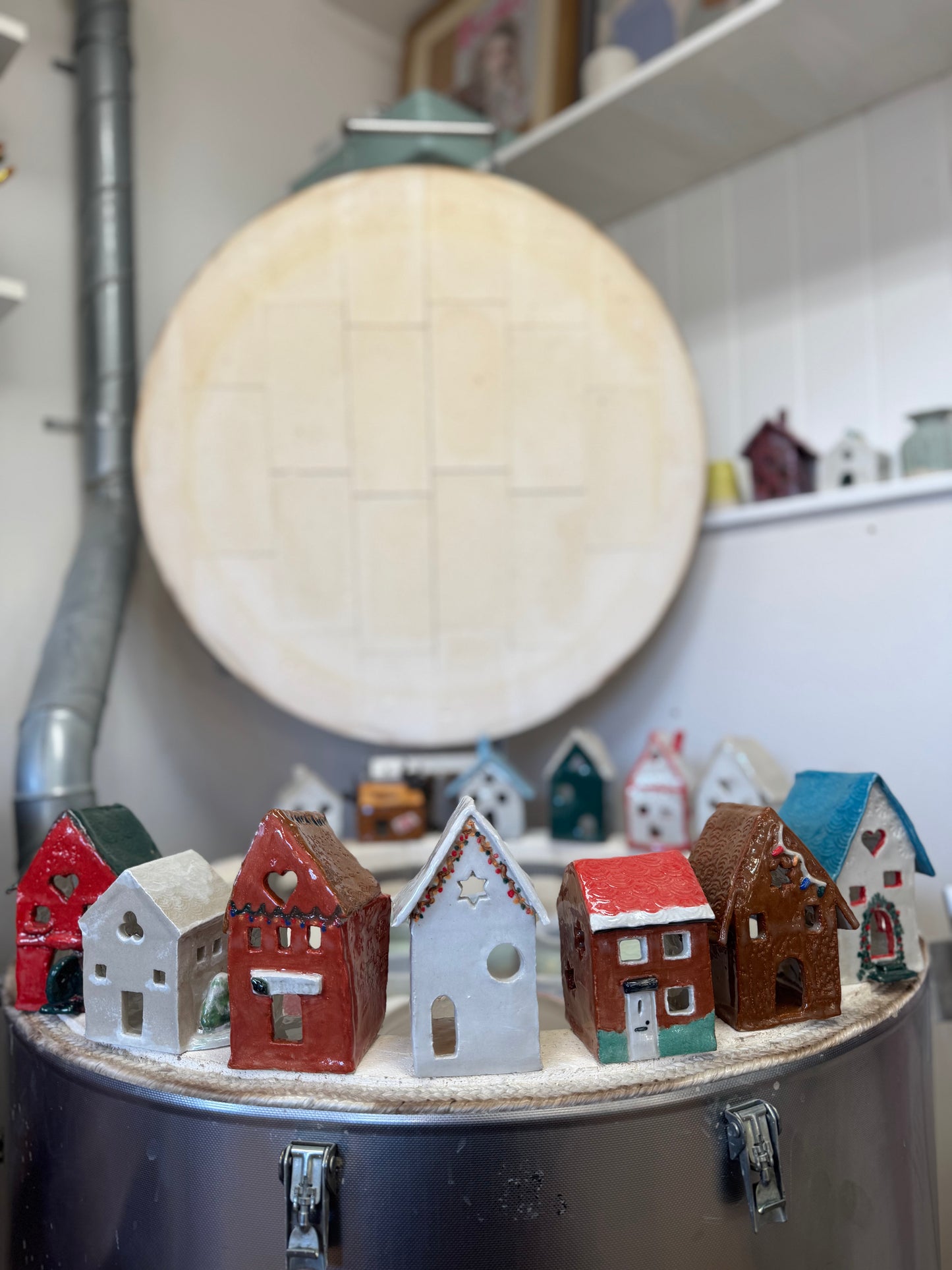 CHRISTMAS TEALIGHT HOUSES