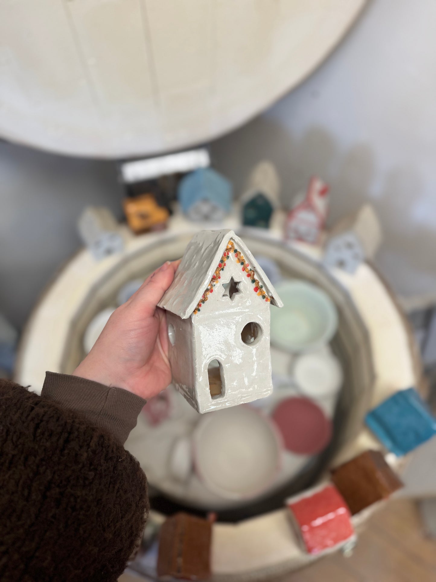 CHRISTMAS TEALIGHT HOUSES