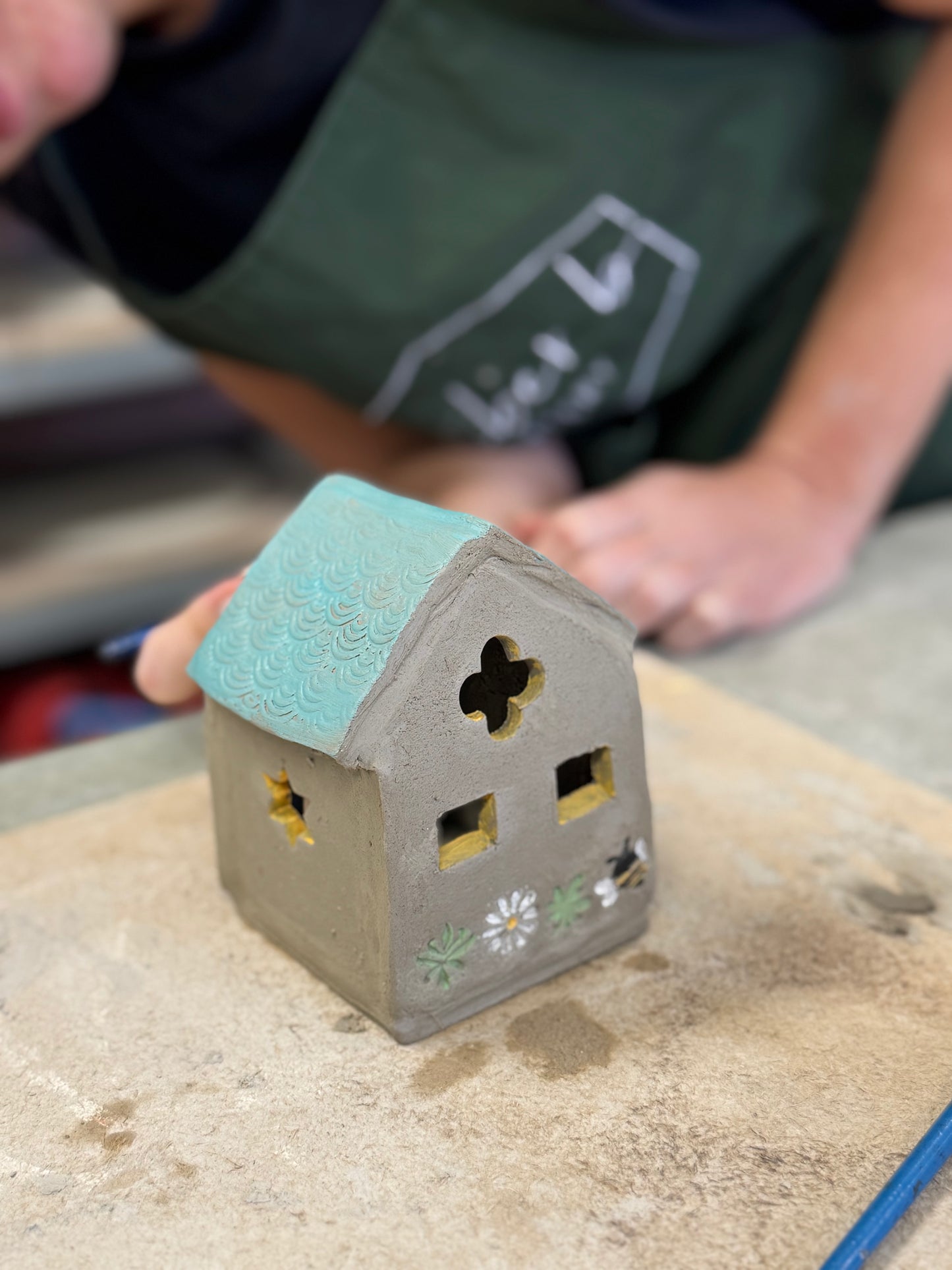 CHRISTMAS TEALIGHT HOUSES